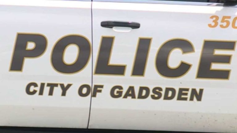 Gadsden police officer in hospital after early morning crash